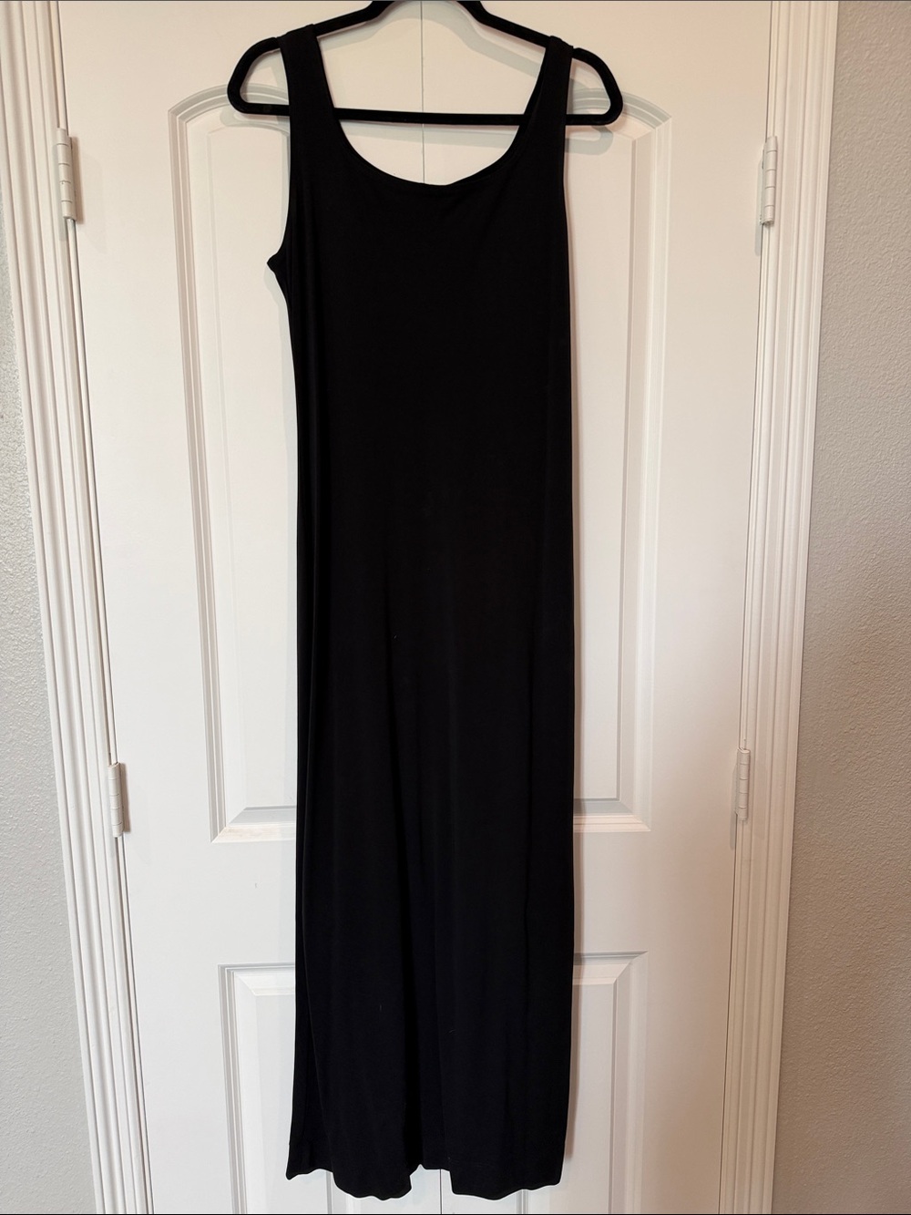 GAP Classic Black Sleeveless Maxi Dress